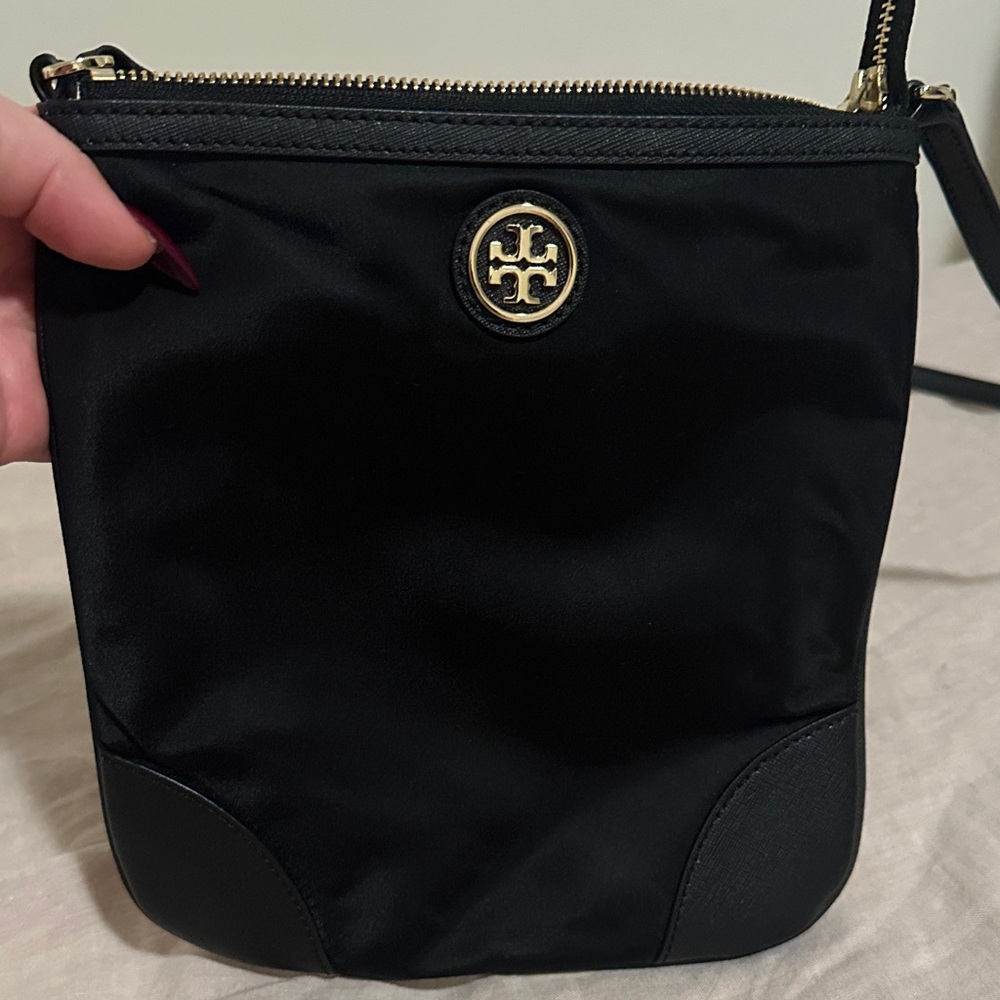 Tory Burch Black and Gold Crossbody Bag 2000’s